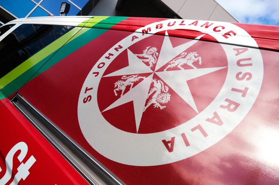 Детали экстерьера Volkswagen Crafter Ambulance 2019 года  (AU) (фото 11 из 11)